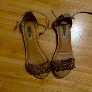Steve Madden Tan Ruffle Sandals